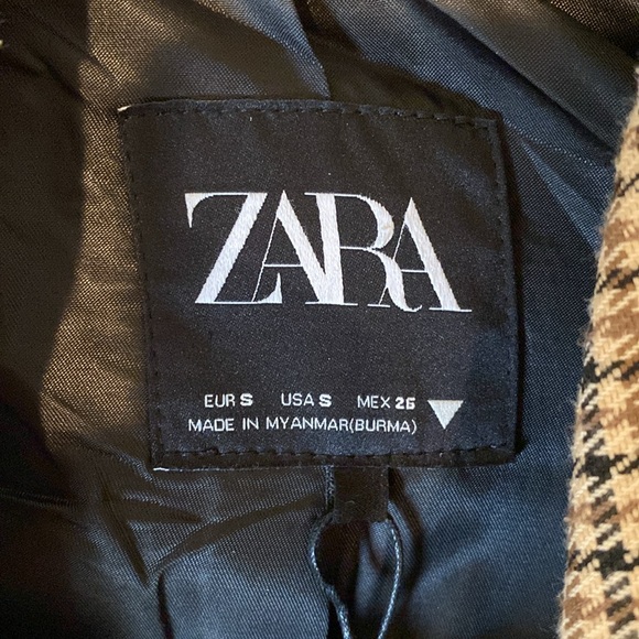 Zara Houndstooth Blazer Jacket. Size Small. Checkered Pattern. Padded shoulder. - Picture 7 of 9